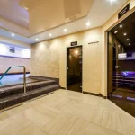 SPA-зона с бассейном и финской и римской сауной в санатории «Лесная Песня» в Трускавце