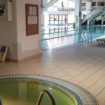 SPA-зона с бассейном и джакузи в санатории «Женева» в Трускавце