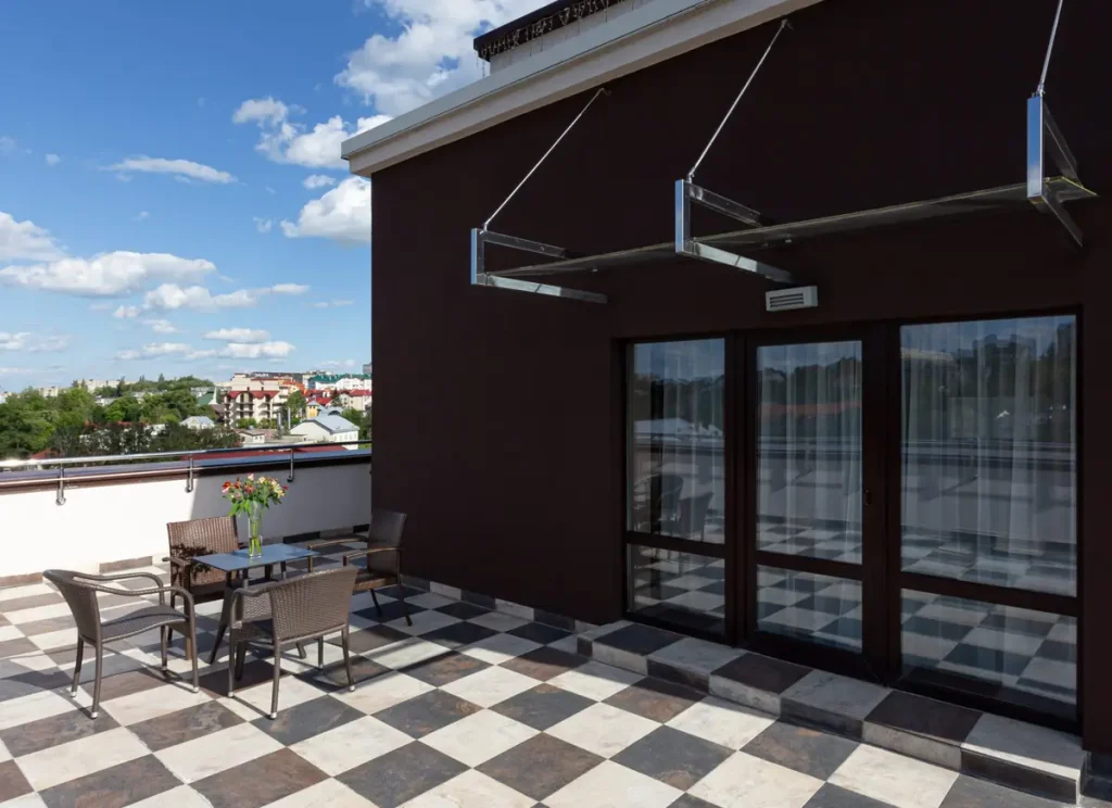 Балкон номера Люкс Прем’єр у санаторії «Mirotel Resort & SPA» в Трускавці