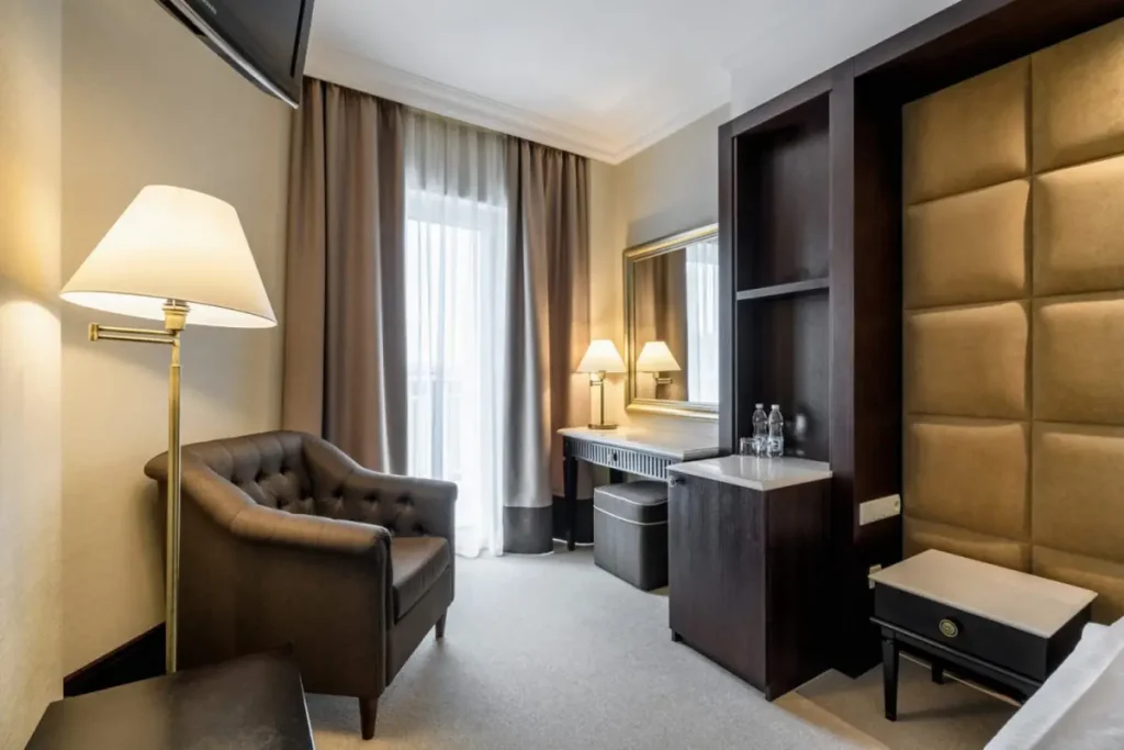 Загальний вигляд номера Класік R у санаторії «Rixos-Прикарпаття» в Трускавці
