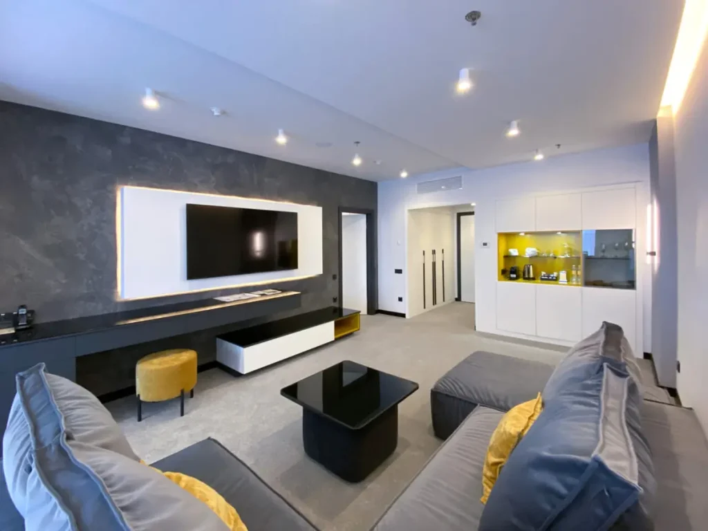 Вітальня номера Люкс у санаторії «Rixos-Прикарпаття» в Трускавці