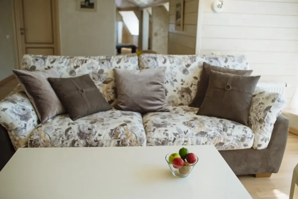 Вітальня номера Grand Suite у готелі «Свитязь» в Трускавці