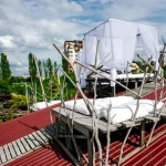 Дах вілли Хижина SPA з унікальною дерев’яною платформою і ліжком на відкритому повітрі у Трускавці