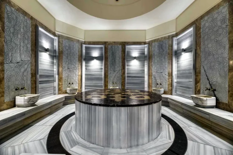 Хамам у курортному комплексі Rixos-Prykarpattya у Трускавці з мармуровим оздобленням