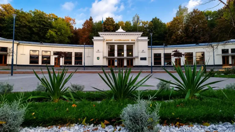 Ілюстрація до статті «Мінеральні води Трускавця: Нафтуся, Марія, Софія та Броніслава»